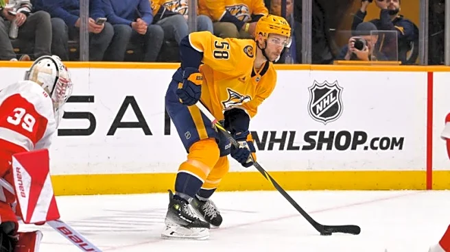 Predators continue fire sale, trade F Michael Bunting to Stars