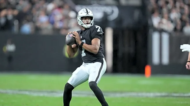 Reports: Raiders to release QB Geno Smith