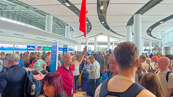 US airport security lines worsen as missed paycheck looms for screeners