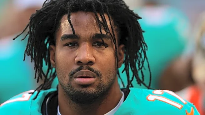 Broncos still third favorite in AFC West with Jaylen Waddle addition