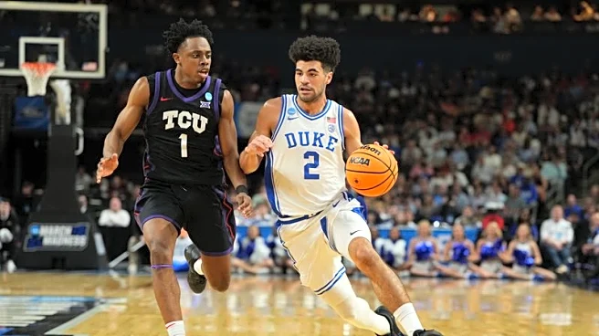 Arizona, Michigan vault to NCAA Tournament title favorites