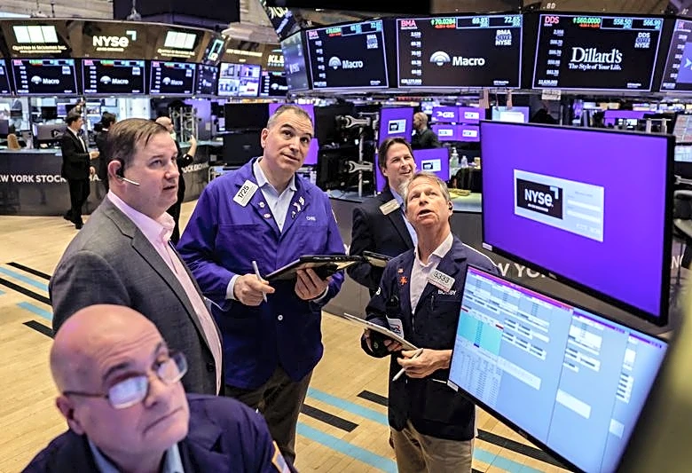 Wall St futures slide as Trump signals tougher Iran strikes, oil jumps 6%