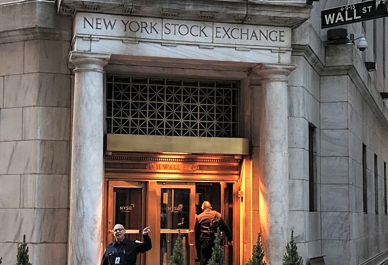 Analysis-US defense stocks see no Iran war lift after early surge