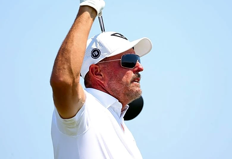 Phil Mickelson out of Masters due to family health matter