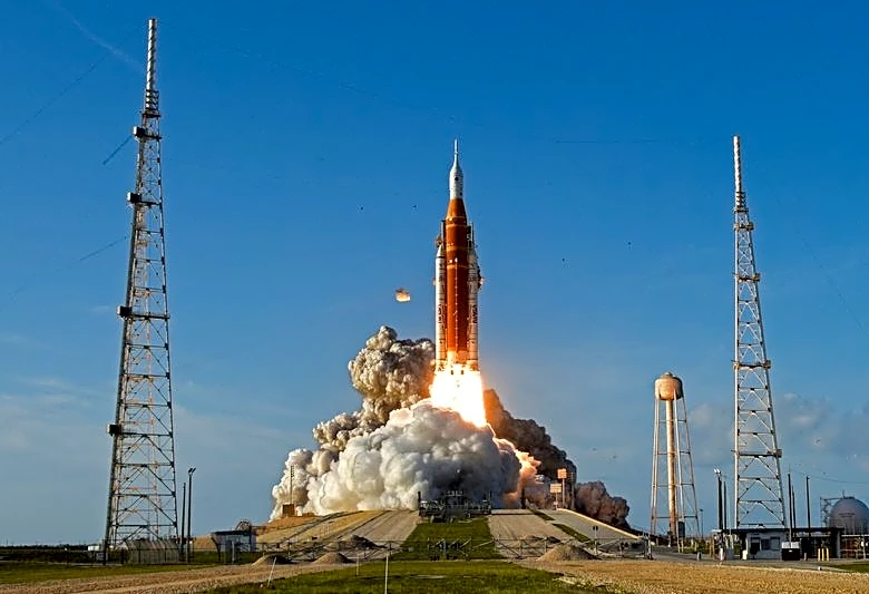 Artemis capsule boost puts astronauts moon-bound for record-breaking journey