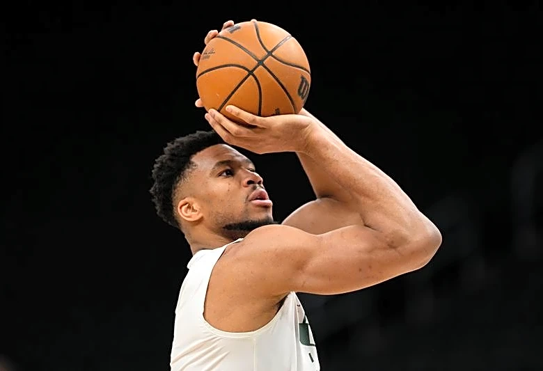 Reports: NBA probes Bucks' handling of Giannis Antetokounmpo