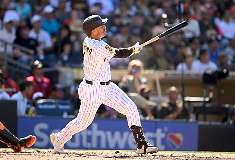 Ramon Laureano leads Padres over Red Sox with 9th-inning single