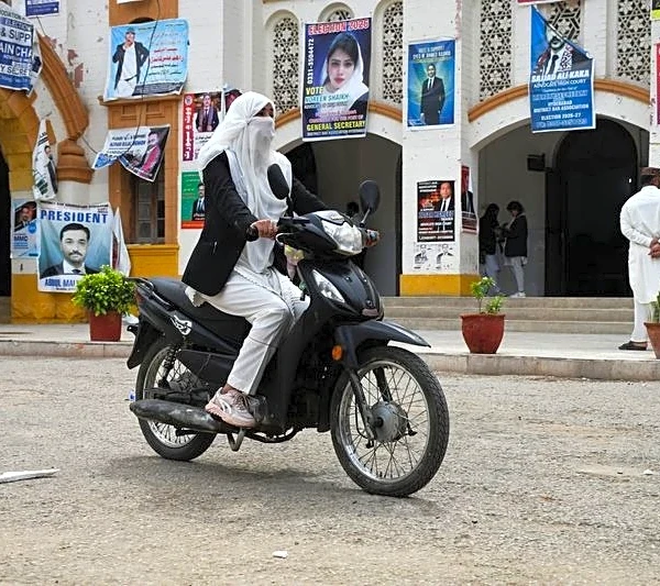 Analysis-Soaring costs, fuel shortage fears drive Pakistan to electric motorbikes
