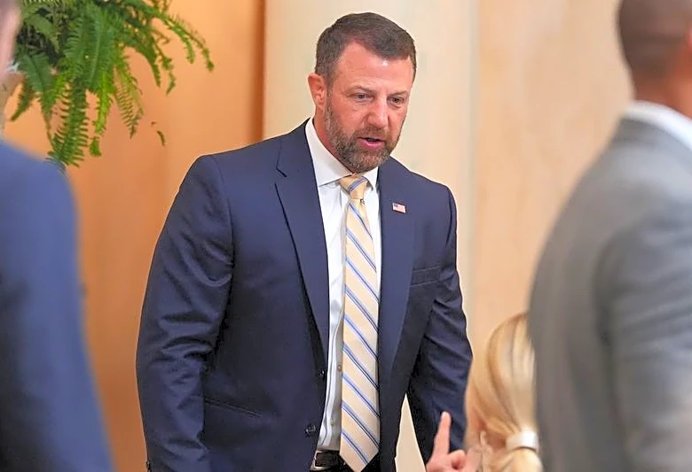 DHS says US could stop processing international travelers at some airports in 'sanctuary cities'