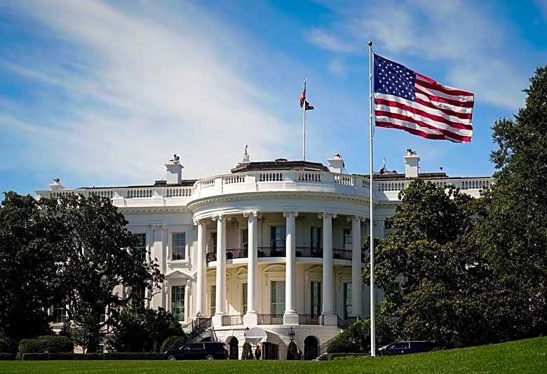 Exclusive-Intelligence report warned of Iran's 'persistent threat' to US as White House downplayed the risk