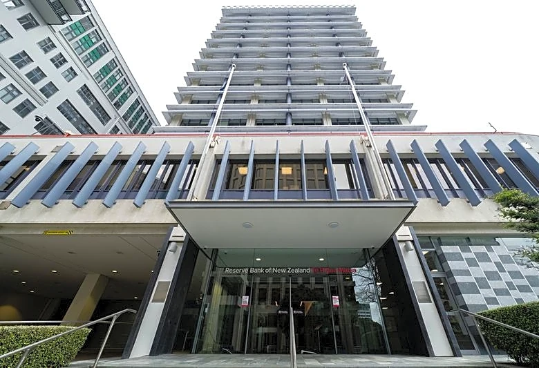 NZ central bank stands pat, treads cautiously as Iran war intensifies risks