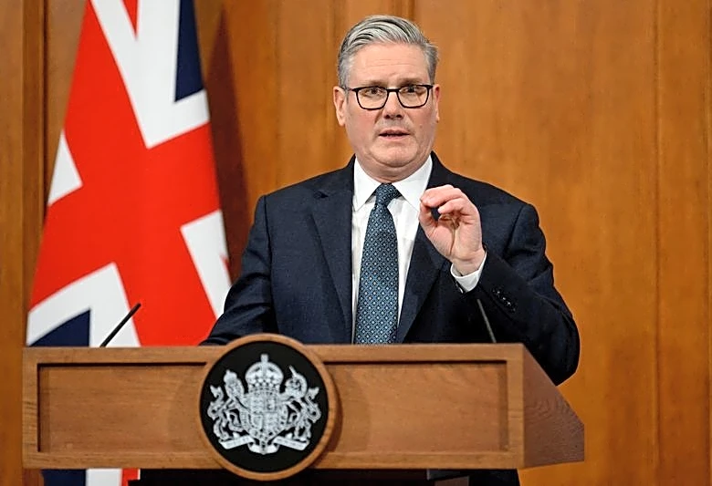 UK's Starmer heads to the Gulf to discuss Strait of Hormuz reopening