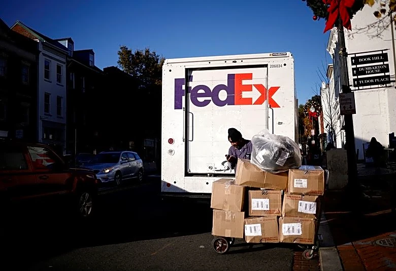 FedEx trucking spinoff targets 2026 operating margin of 12%