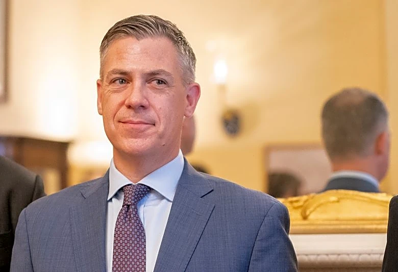 US senator urges Taiwan parliament to pass stalled defence spending plan