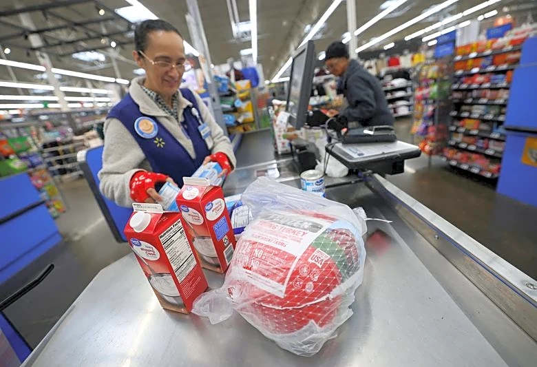 US PCE inflation picks up in February; consumer spending solid