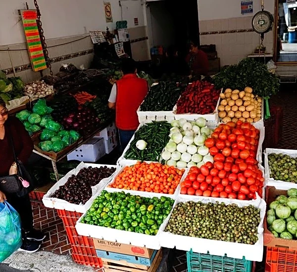 Mexico inflation spikes in March, fueling debate within divided central bank