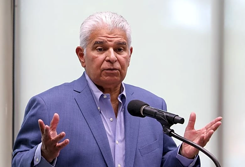 Panama president seeks to calm China tensions