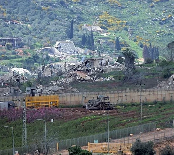 US-Iran ceasefire deal shows strain ahead of talks with oil flows squeezed