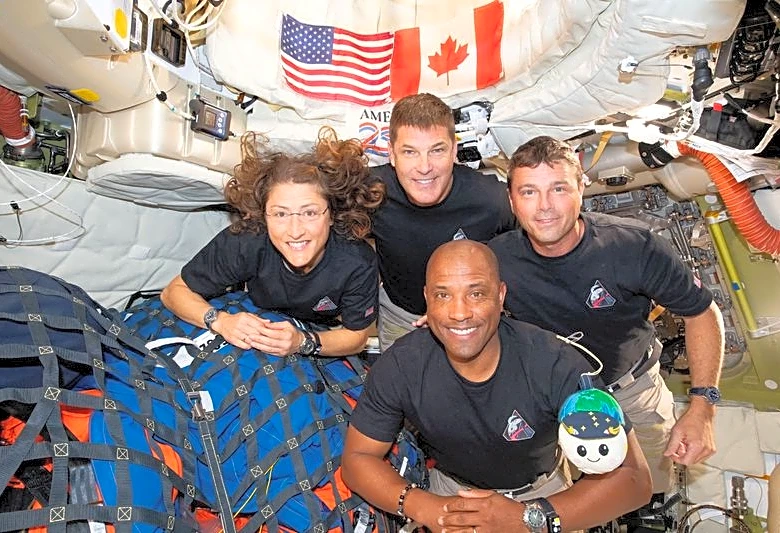 Artemis II astronauts hurtle home from moon toward splashdown