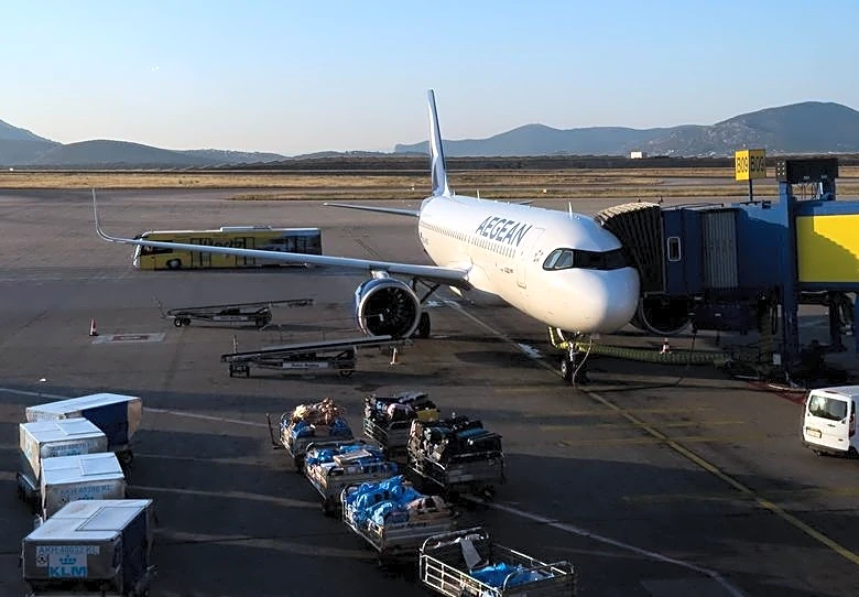 Factbox-Price hikes, outlook cuts - What airlines are doing as fuel costs surge