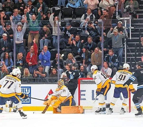 NHL roundup: Mammoth, Penguins clinch playoff berths