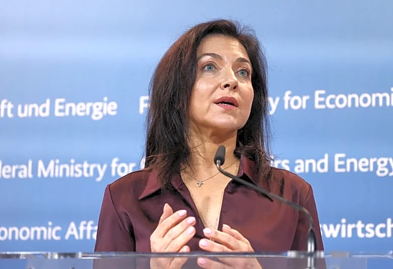 German minister pushes commuter tax breaks, rejects windfall tax idea