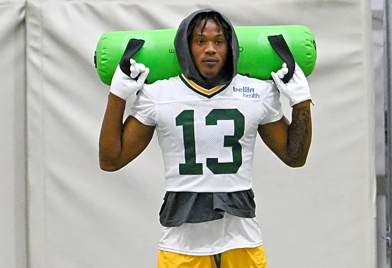 Reports: Eagles acquire WR Dontayvion Wicks from Packers for two picks