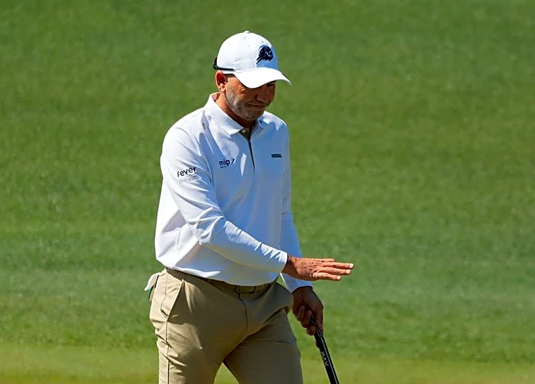 Golf-Garcia forced to finish Masters without driver after early outburst