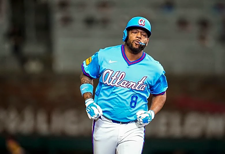 MLB roundup: Braves pound out 19 hits in 13-1 thrashing of Guardians