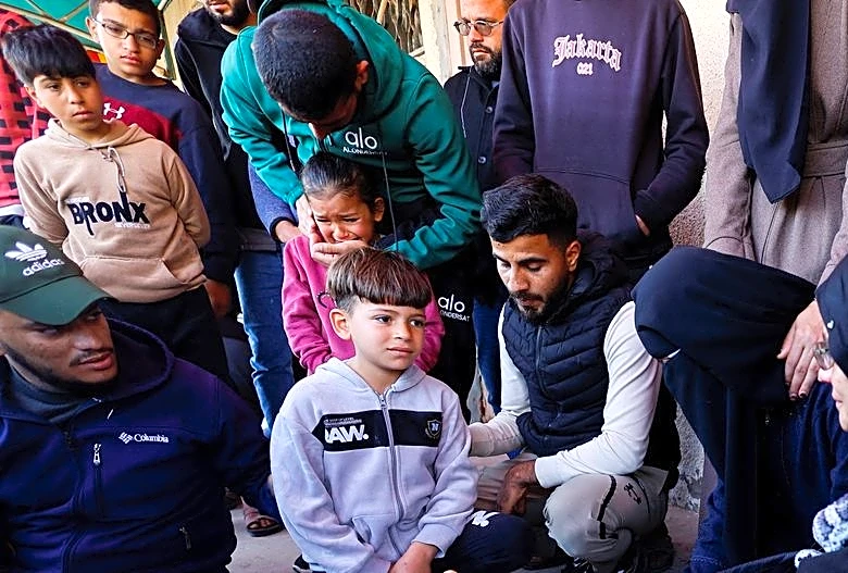 Israeli fire kills three in Gaza following new ceasefire talks