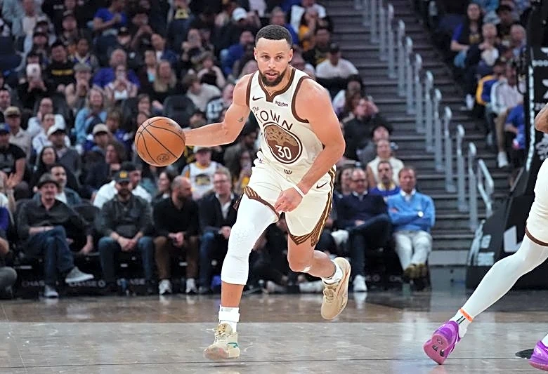 Warriors' Stephen Curry on minutes restriction for play-in game