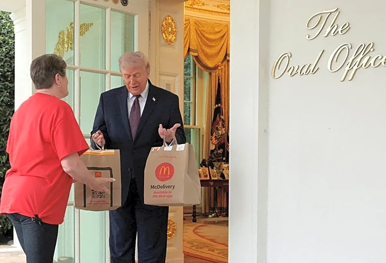 Trump orders DoorDash to White House, trying to sell his tip tax cut