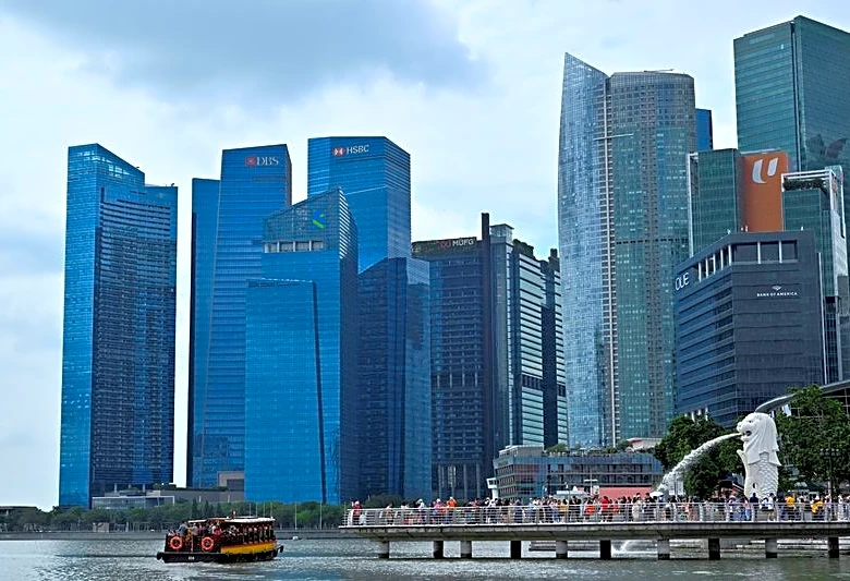 Singapore central bank tightens monetary policy, as expected