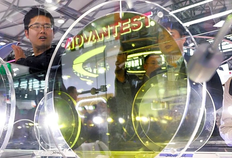 China's March exports slow as Iran war wipes out AI-driven gains