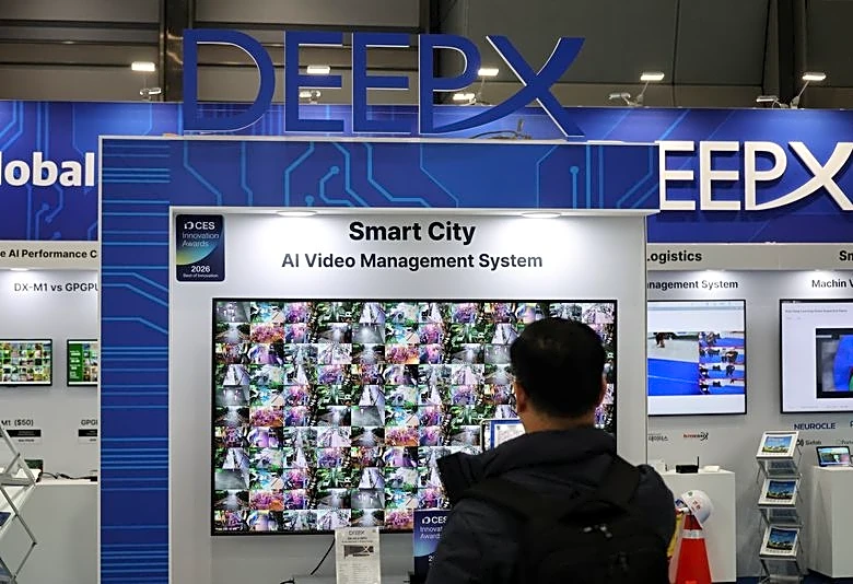 Korean AI chip startup DEEPX, Hyundai work on robots powered by generative AI