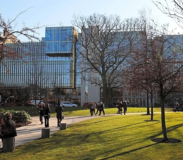 Standard Life strikes $2.7 billion deal to buy Aegon's UK arm