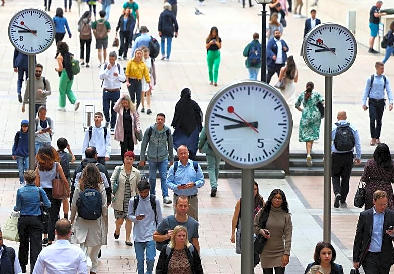 Recruiter Robert Walters posts smaller fee drop as hiring improves