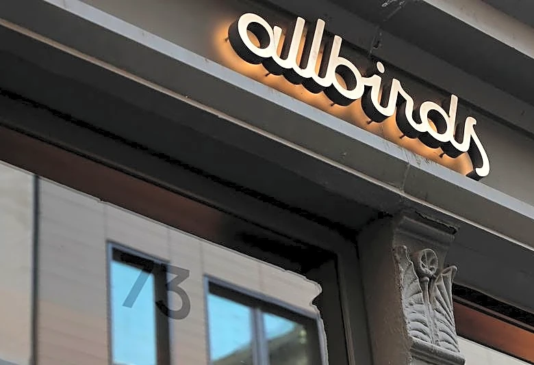 Allbirds shares jump over 400% on plans to pivot to AI from sneakers