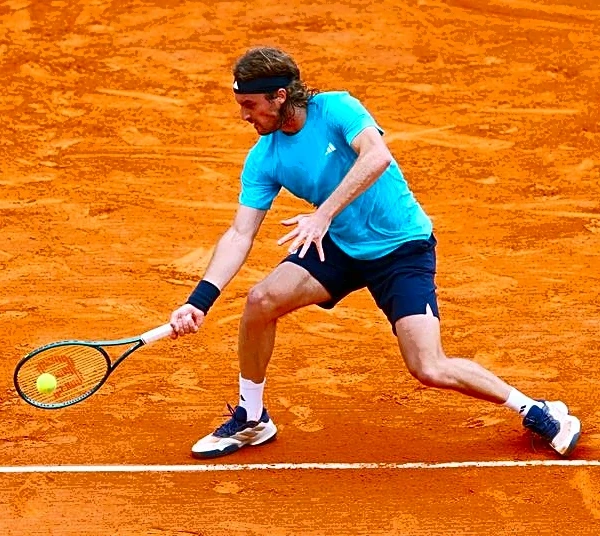 Tennis-Tsitsipas' Munich switch backfires as rankings slide continues