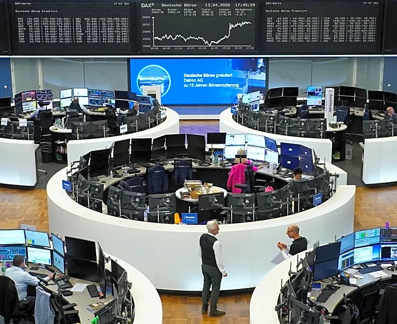European shares inch higher on Middle East peace prospects