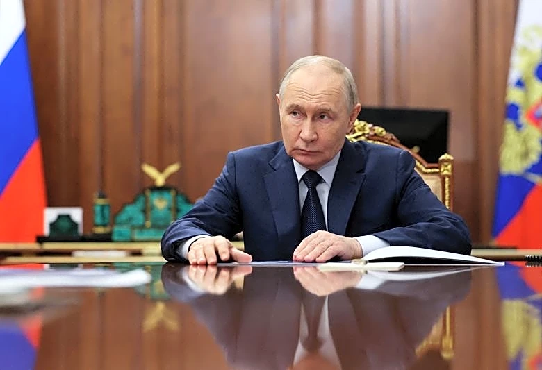 Russia looks for a way out of its sharpest economic contraction in three years