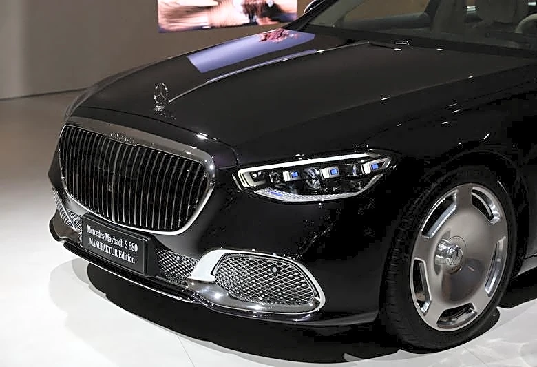 Mercedes investors warn luxury focus could hamper China recovery