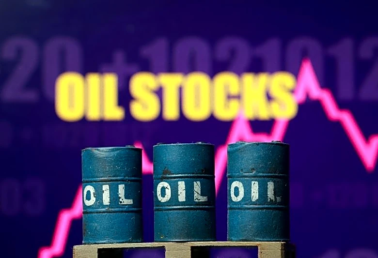 Traders place $760 million bet on falling oil ahead of Hormuz announcement