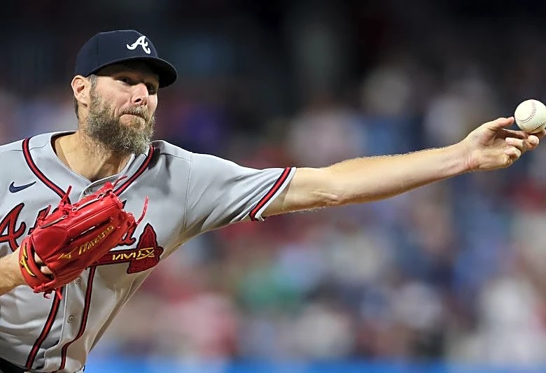 MLB roundup: Chris Sale, Braves win pitchers' duel vs. scuffling Phils