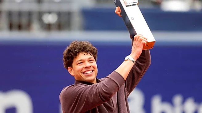 ATP roundup: Ben Shelton shows love of clay, wins BMW title