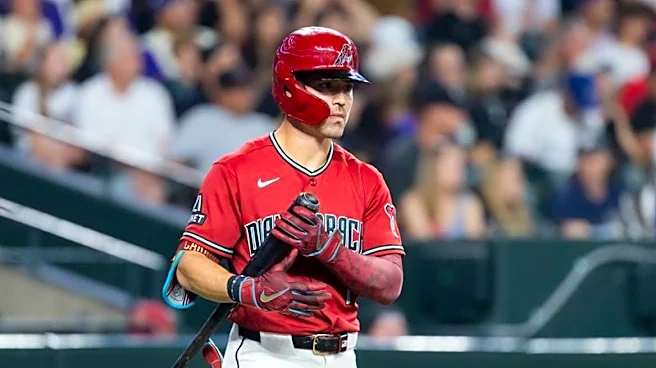 Diamondbacks OF Corbin Carroll (back) avoids scare after early exit