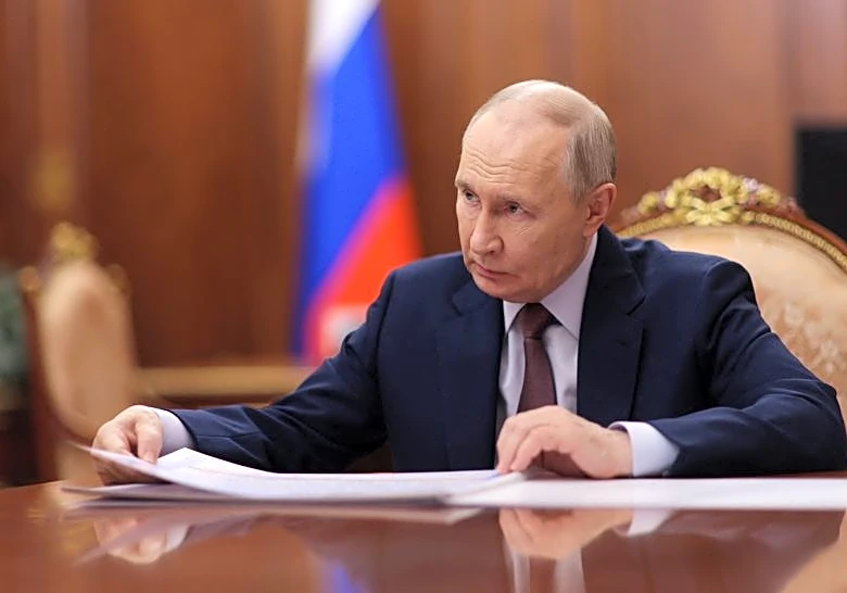 Russian blogger whose angry appeal to Putin went viral hits back after state TV attack