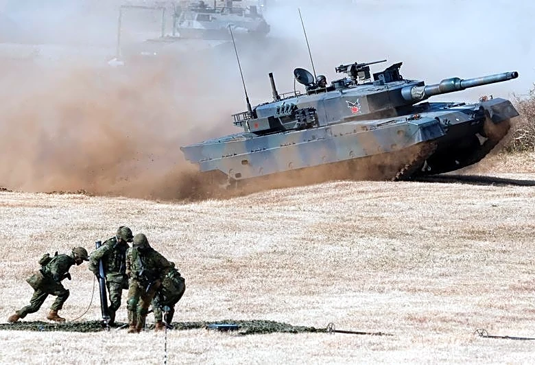 Japan opens door to global arms market with overhaul of defence export rules