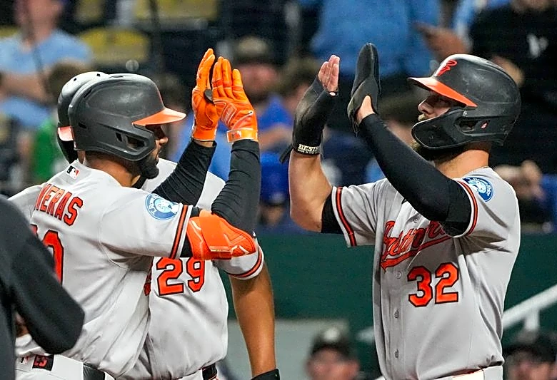 Orioles bid to pick up steam in rematch vs. reeling Royals