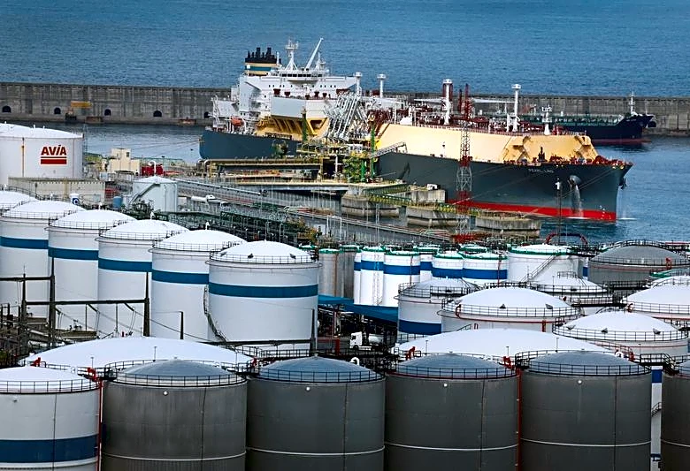 Exclusive-Belgium's Kpler launches minority stake sale valuing firm at up to $5 billion, sources say